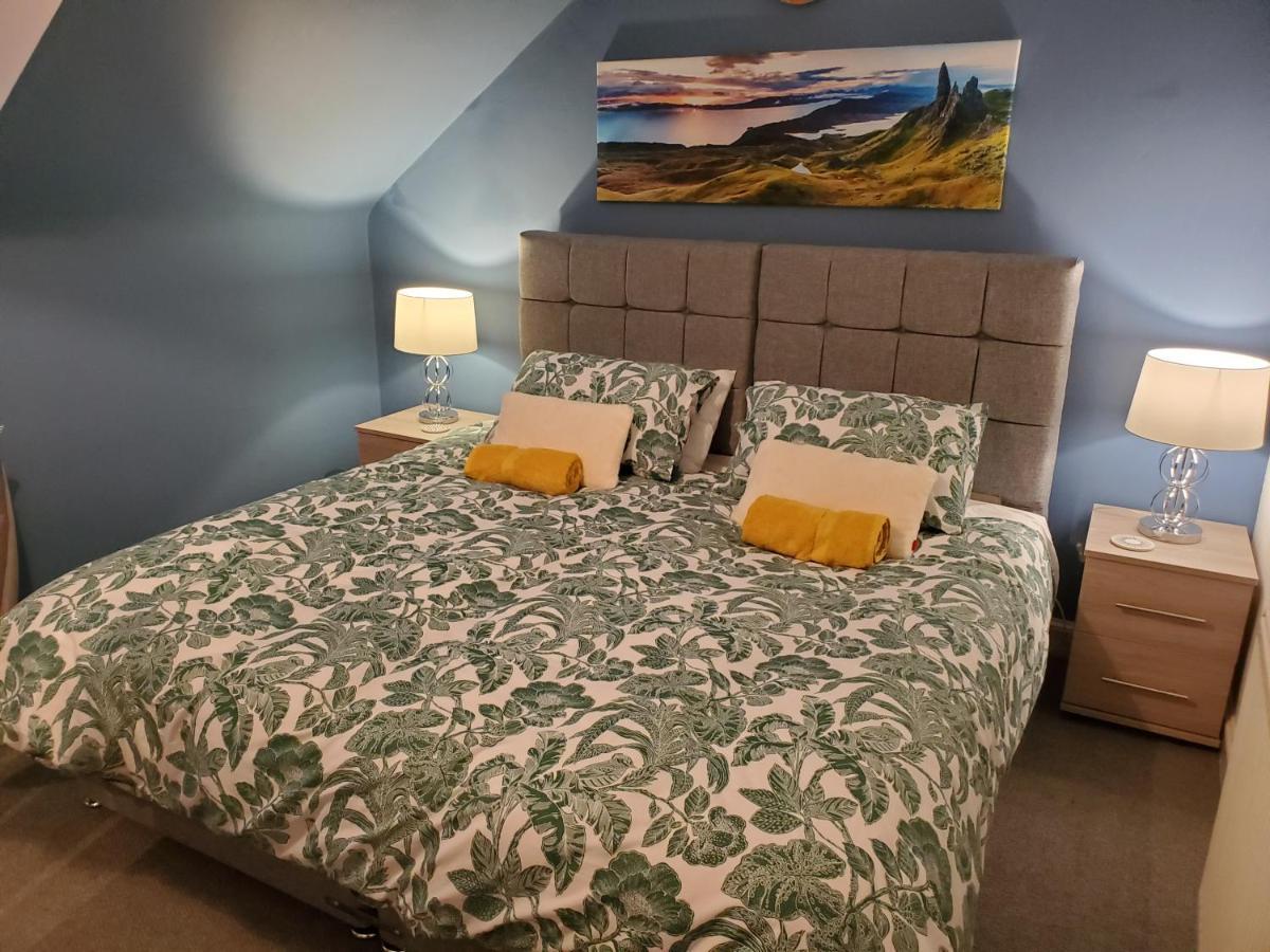 Carvetii - Mayhaven House - Tranquil Cul-De-Sac - 2 Bedrooms, Sleeps 4 Guests 던펌린 외부 사진